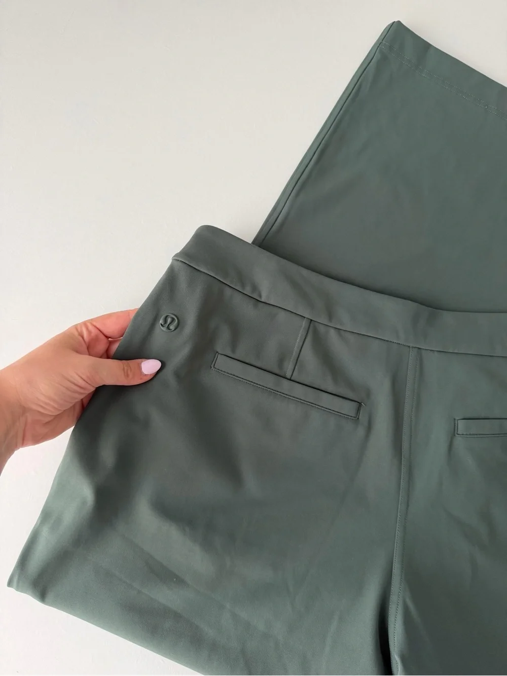 Lululemon Straight Leg Luxtreme Pant